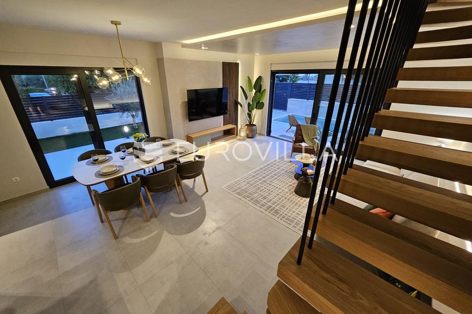 Maison À vendre - Šibensko-kninska Vodice