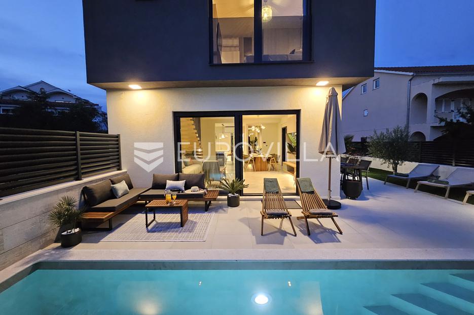 Maison À vendre - Šibensko-kninska Vodice