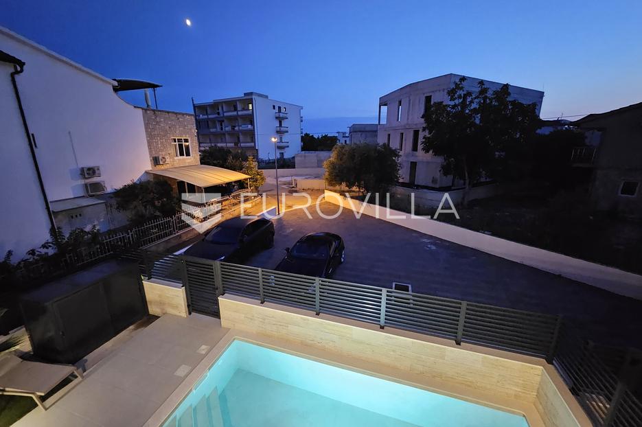 Maison À vendre - Šibensko-kninska Vodice