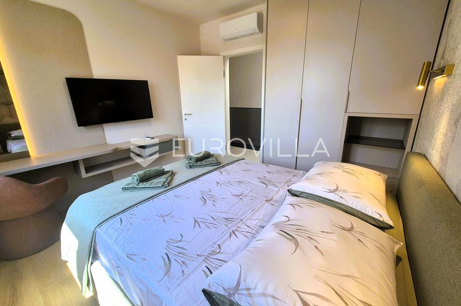Maison À vendre - Šibensko-kninska Vodice