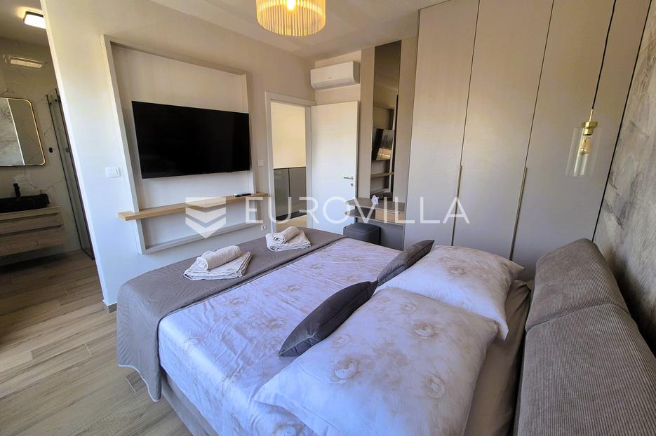 Maison À vendre - Šibensko-kninska Vodice