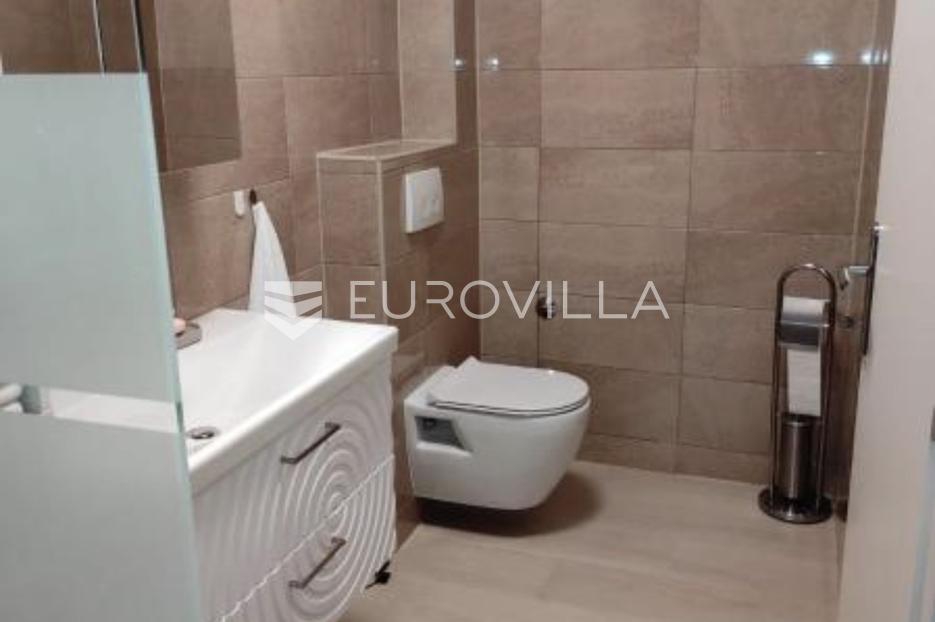 Casa In vendita - Splitsko-dalmatinska Marina