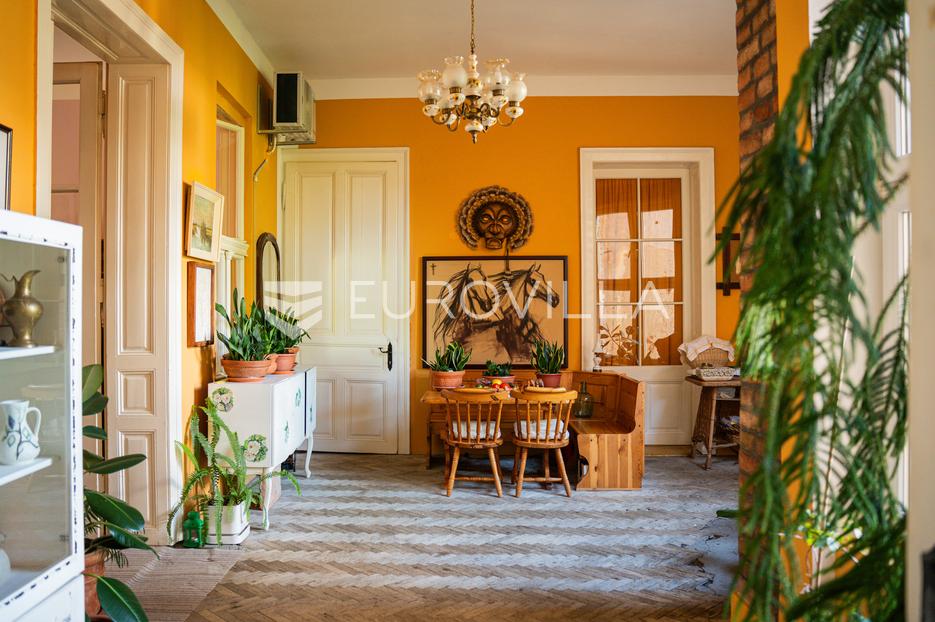 Flat For sale Centar