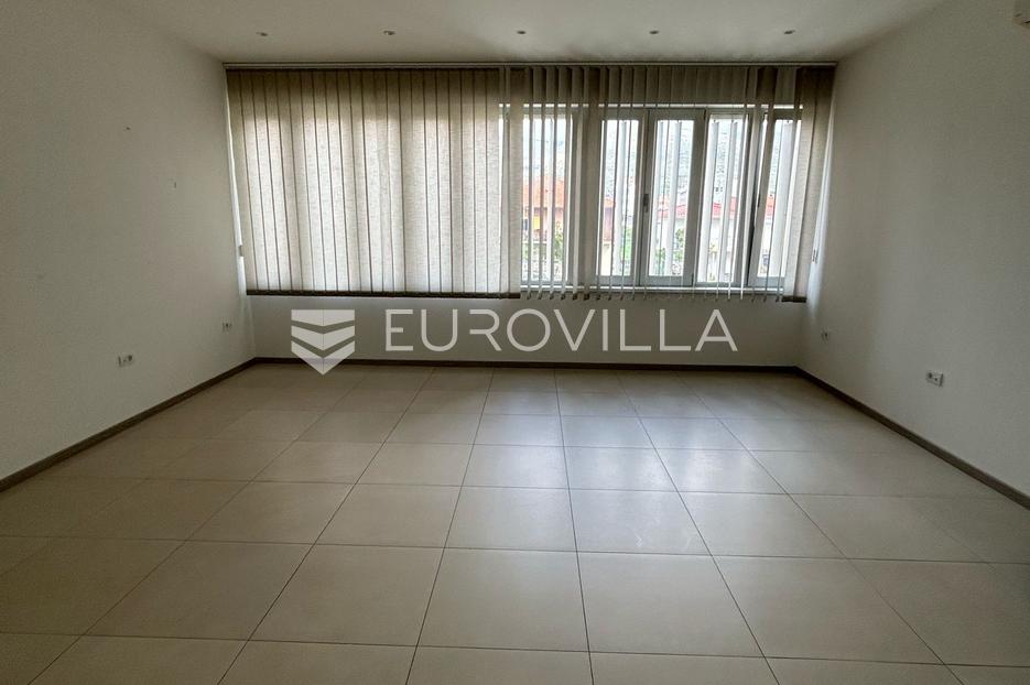 Locaux commerciaux À vendre Trogir
