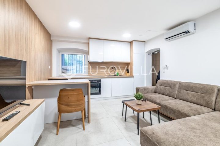 Apartmán na prodej 31 m² – Donji Grad