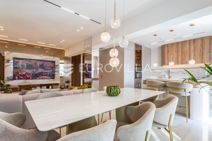 Appartamento in vendita 93 m² – Grad