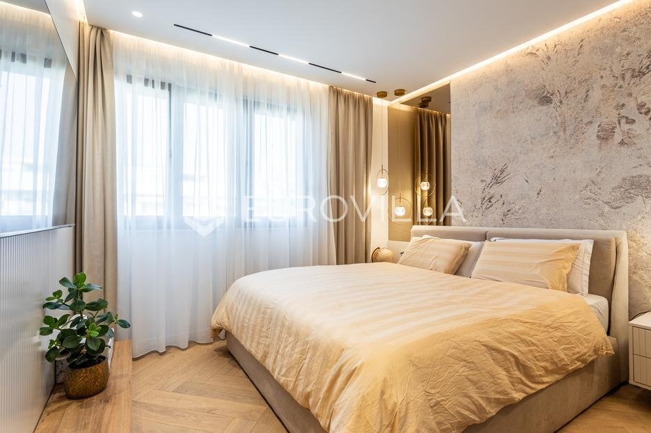 Appartamento In vendita - Splitsko-dalmatinska Split