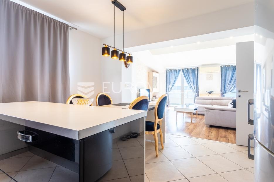 Flat For sale - Splitsko-dalmatinska Podstrana