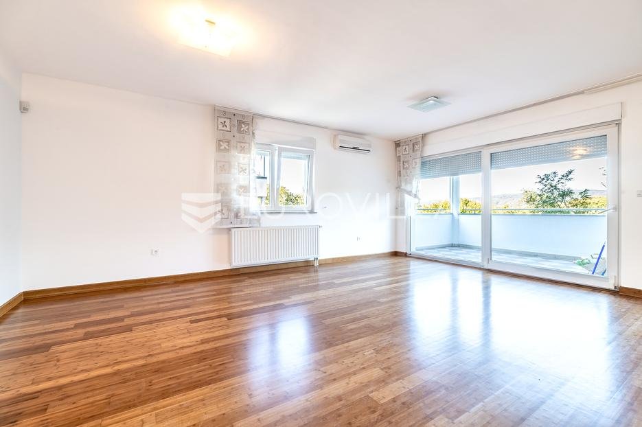 Apartma Naprodaj - Grad Zagreb Črnomerec