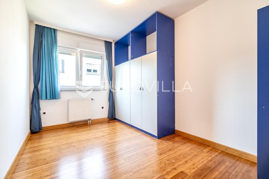 Apartma Naprodaj - Grad Zagreb Črnomerec