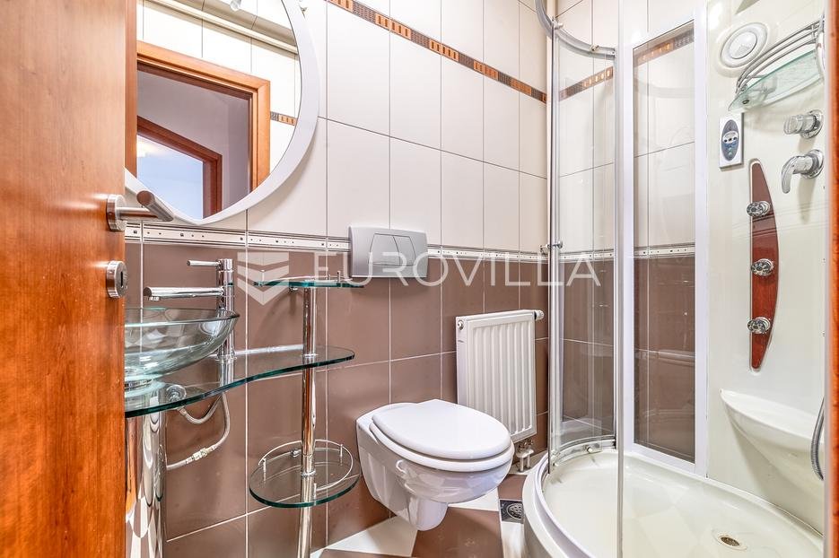 Apartma Naprodaj - Grad Zagreb Črnomerec