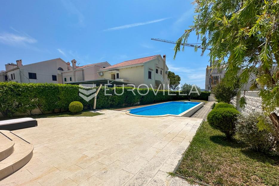 Casa In vendita -  Sukošan