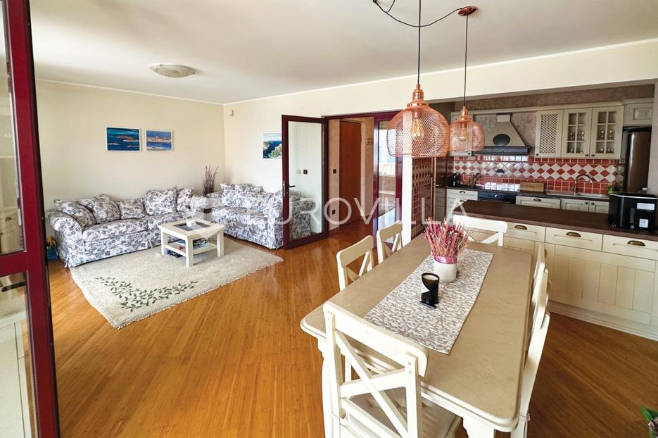 Casa In vendita -  Sukošan