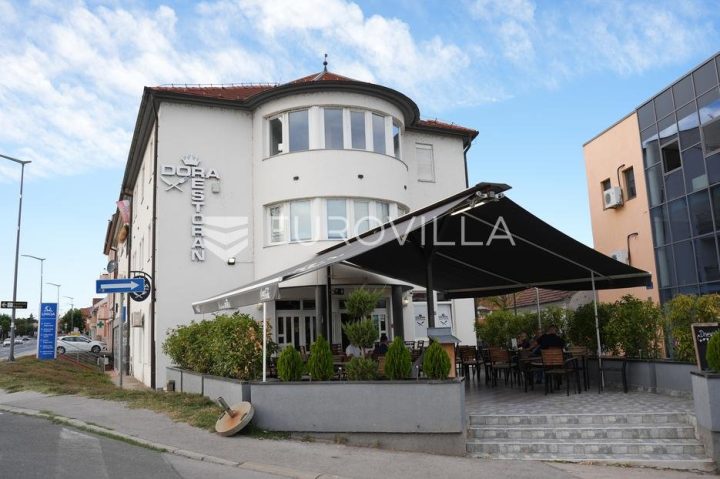 Commerciale da affittare 468 m² – Centar