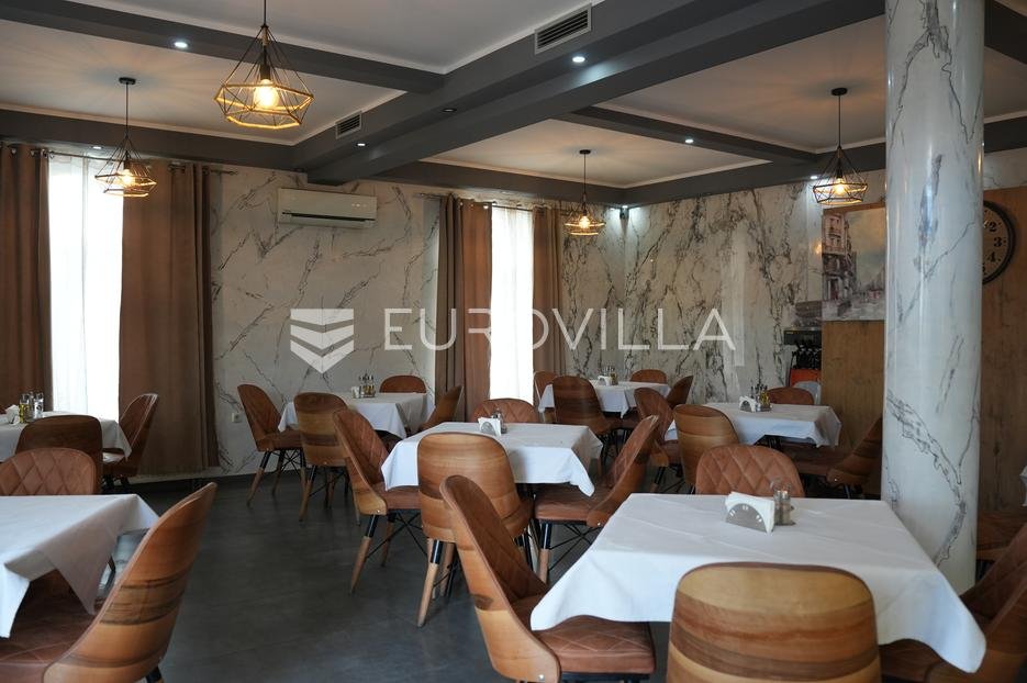 Commerciale Da affittare - Vukovarsko-srijemska Vukovar