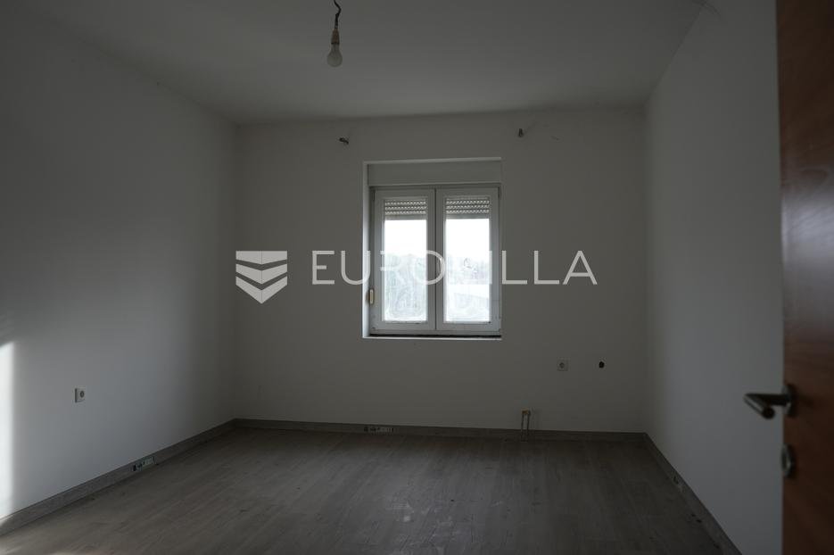 Commerciale Da affittare - Vukovarsko-srijemska Vukovar