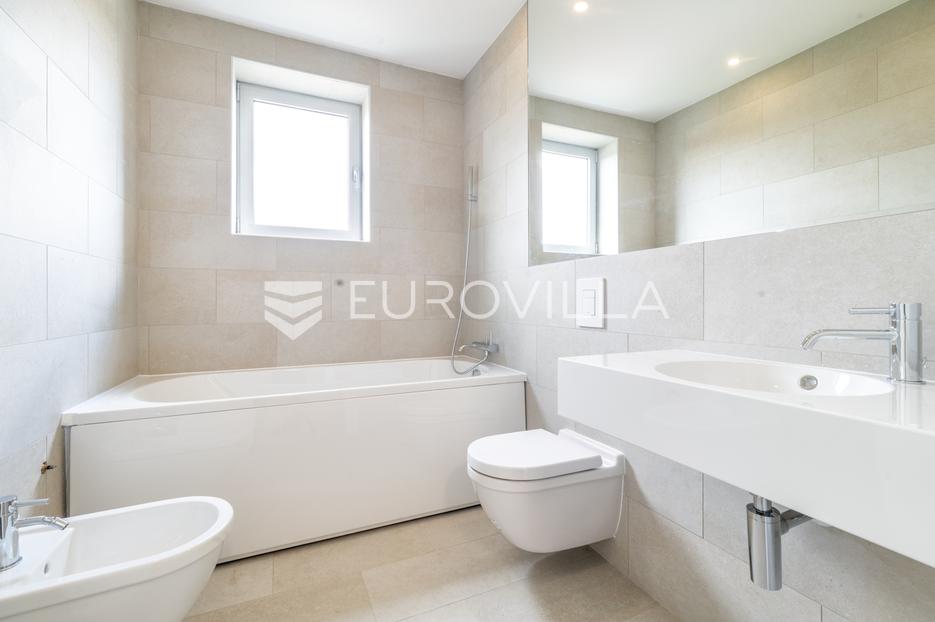 Apartma Na predaj -  Podsljeme