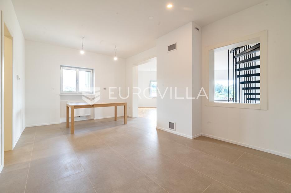 Apartma Na predaj -  Podsljeme