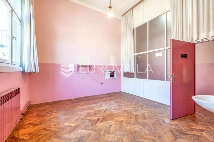 Poslovni prostor na prodaju 57 m² – Donji Grad