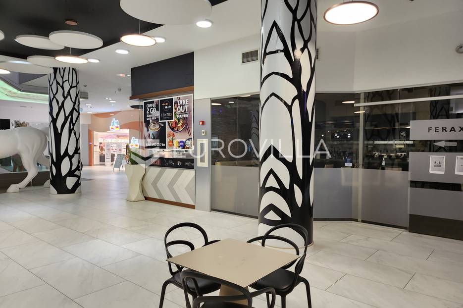 Locaux commerciaux À vendre Donji grad