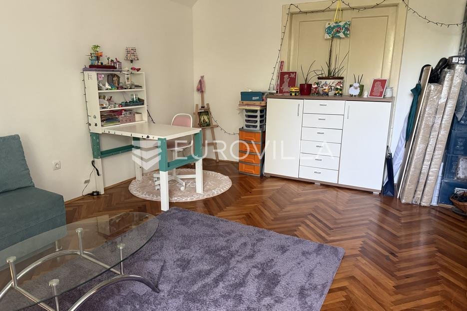 Apartma Naprodaj - Grad Zagreb Maksimir