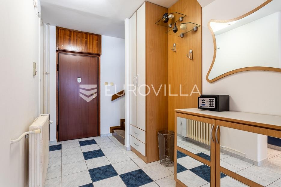 Apartment Zu vermieten - Splitsko-dalmatinska Split