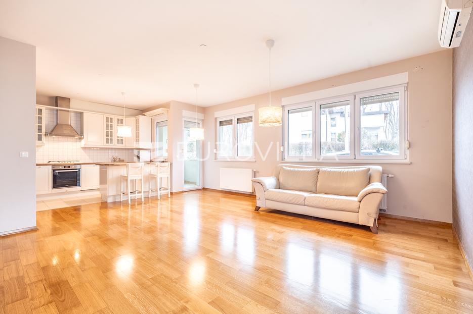 Apartmán Na predaj -  Maksimir