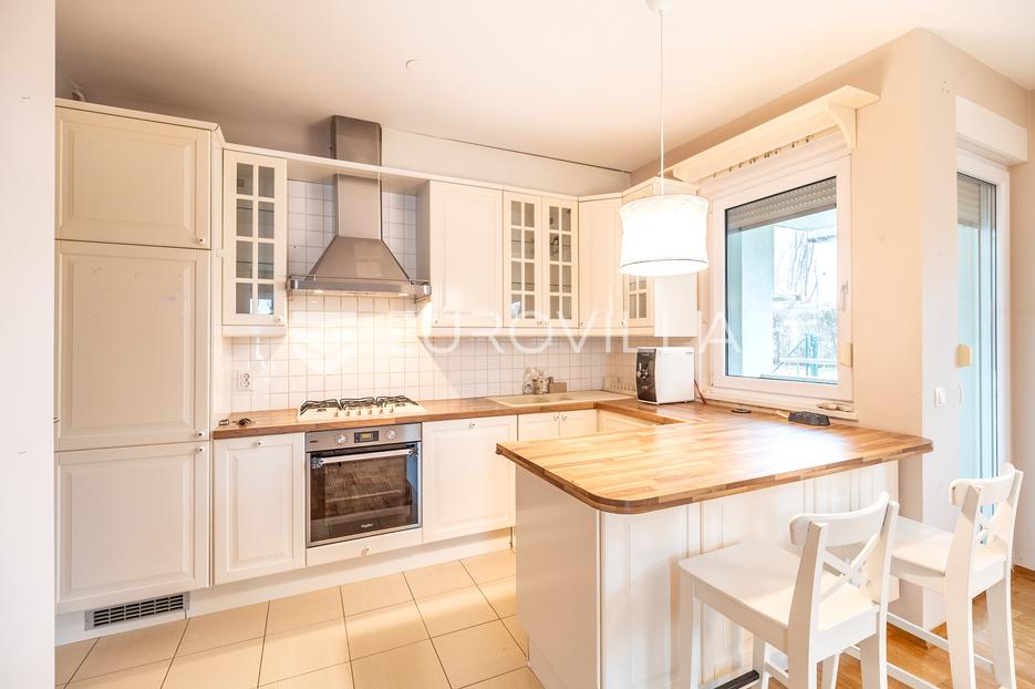 Apartmán Na predaj -  Maksimir