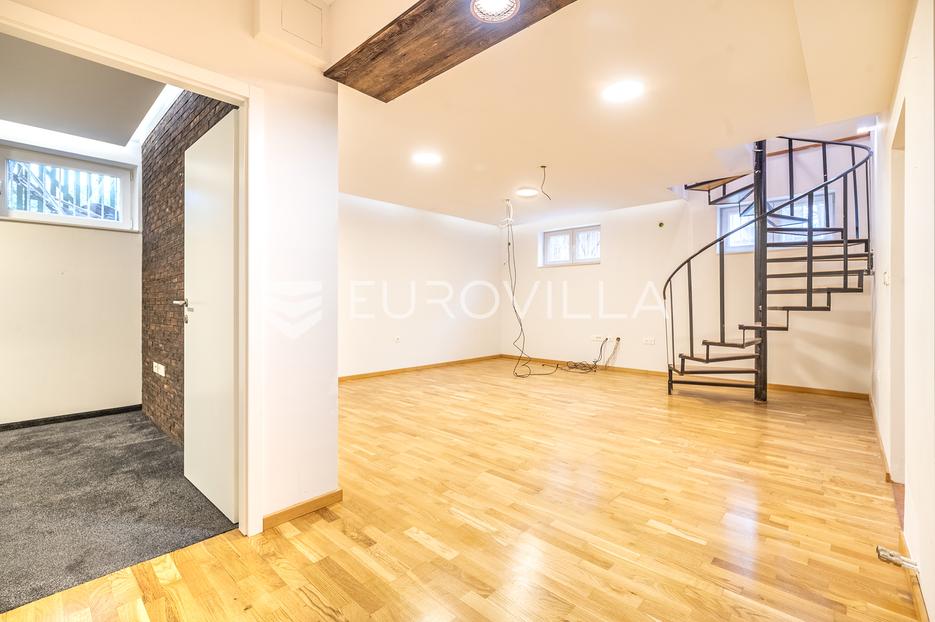 Apartmán Na predaj -  Maksimir