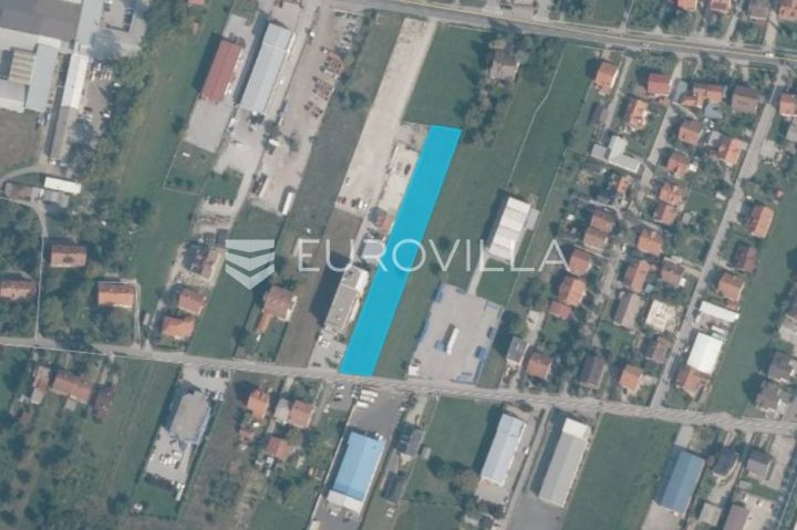 Terrain à vendre 3236 m² – Lučko
