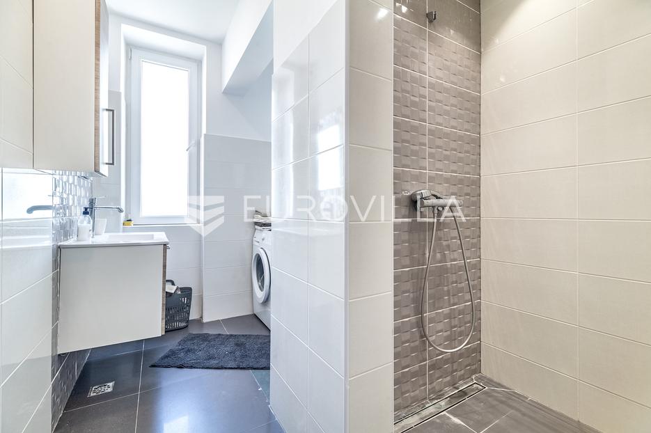 Flat For sale -  Donji Grad