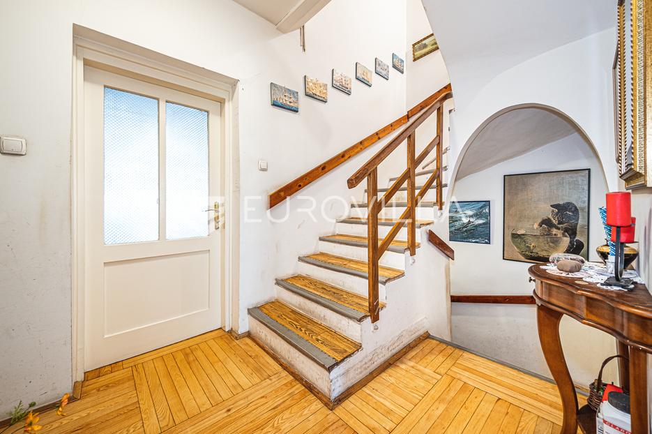 Casa In vendita - Grad Zagreb Trešnjevka - Sjever