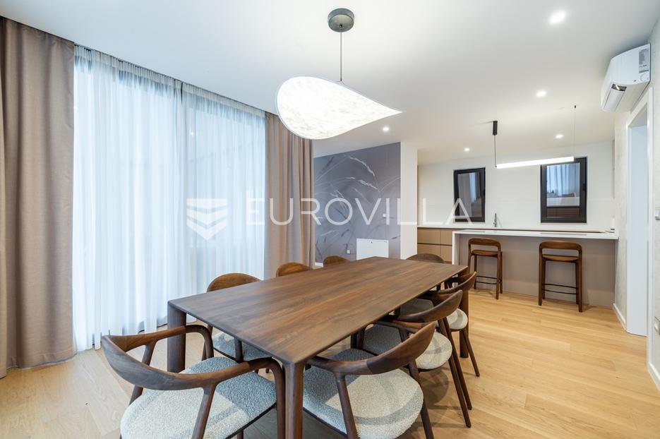 House For sale - Šibensko-kninska Šibenik - Okolica