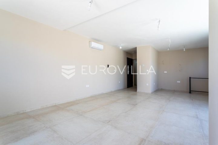 Flat For sale - šibensko-kninska Rogoznica - foto 4/9