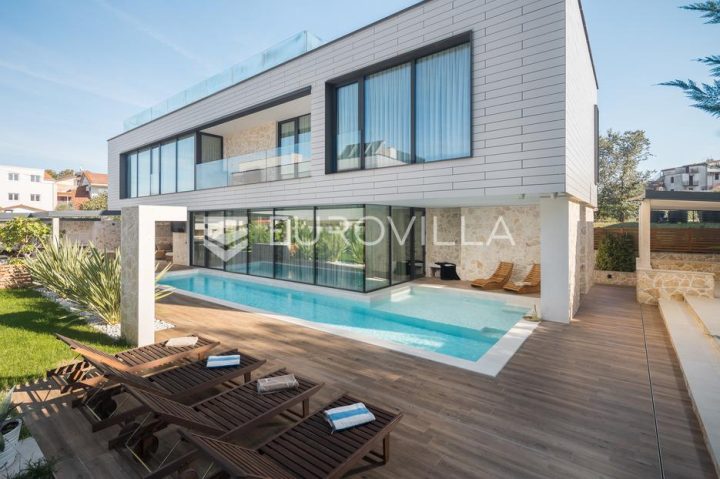 House for sale 330 m² – Funtana