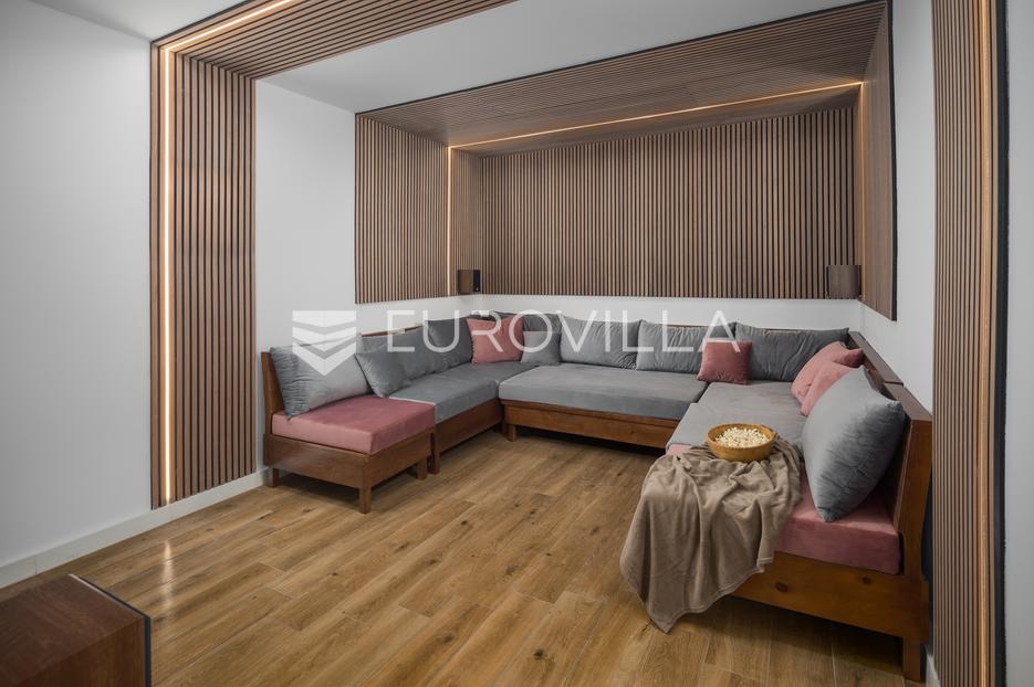 Haus Zu verkaufen -  Funtana