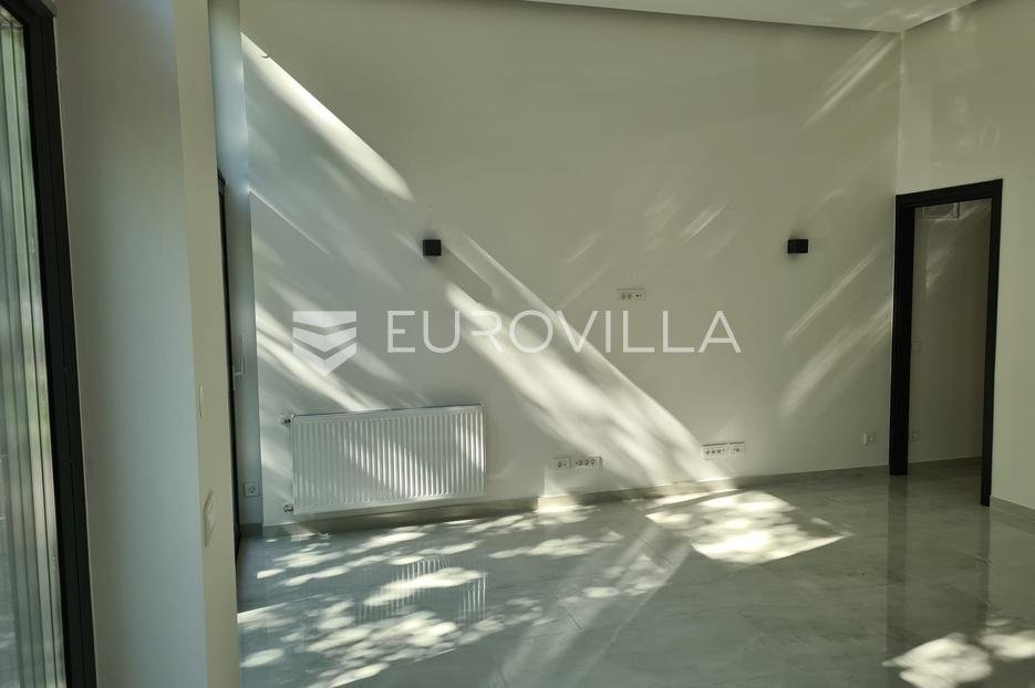 Business premises For rent - Grad Zagreb Stenjevec - foto 1/5