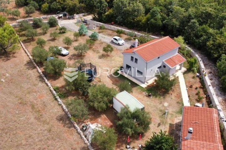 Casa in vendita 180 m² – Peroj