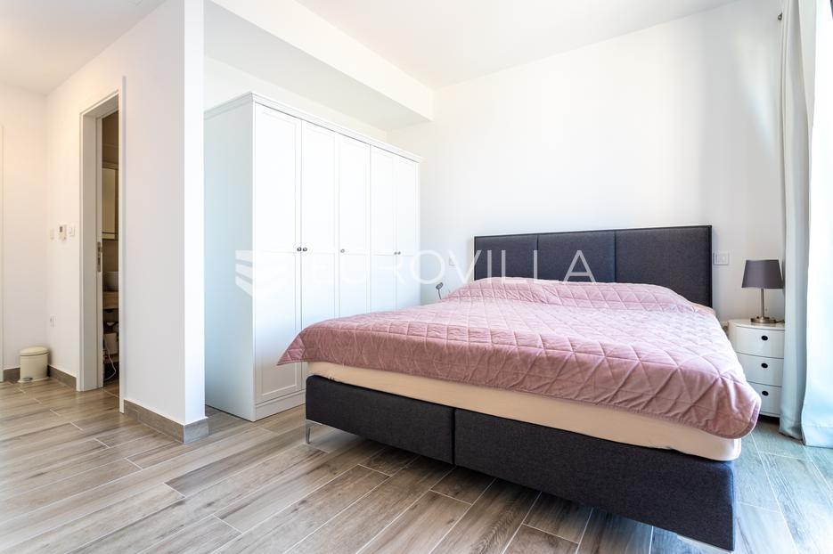 Casa In vendita -  Rogoznica