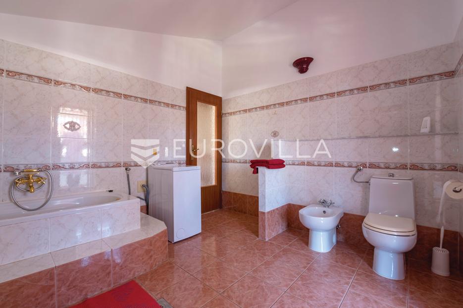 Casa In vendita -  Medulin