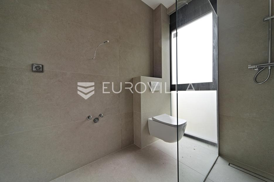 Apartma Na predaj -  Osijek