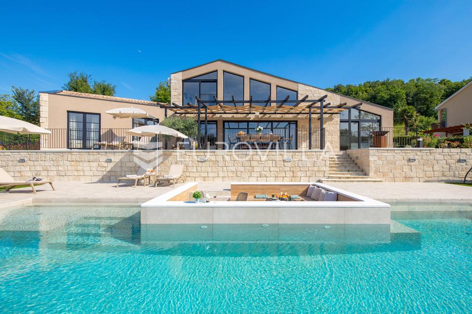 House For sale -  Pazin - Okolica