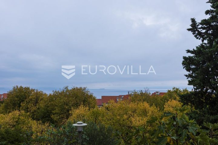 Apartmán na prodej 81 m² – Paveki