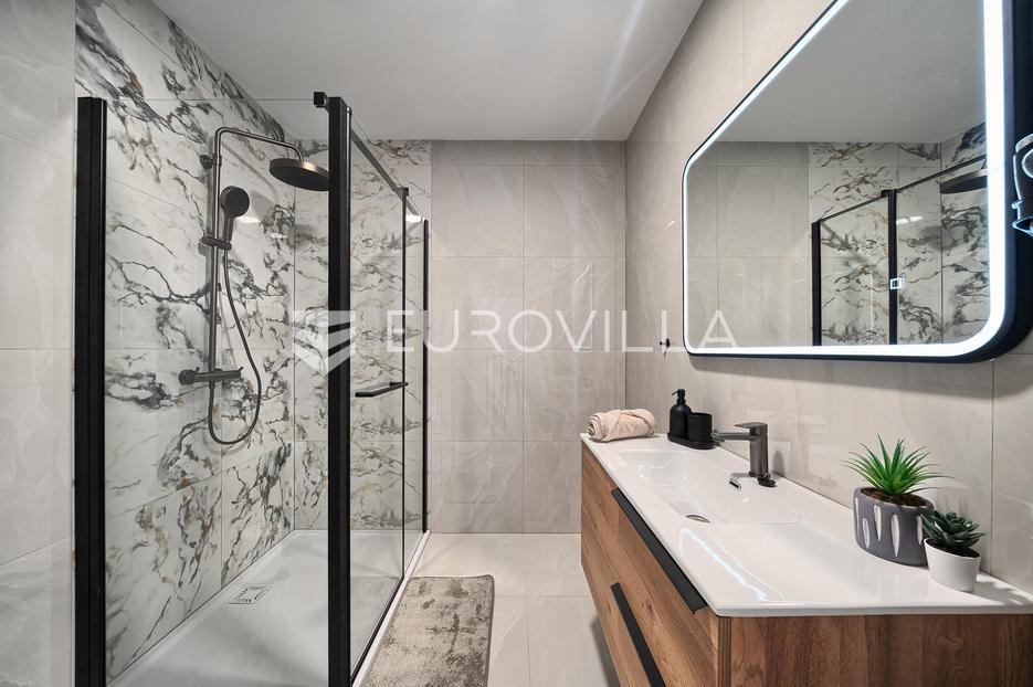Maison À vendre - Splitsko-dalmatinska Kaštela
