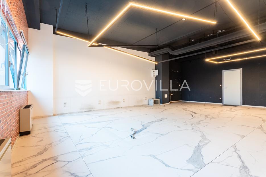 Business premises For sale -  Split
