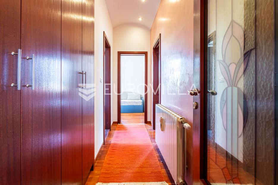 Apartmán Na predaj -  Split