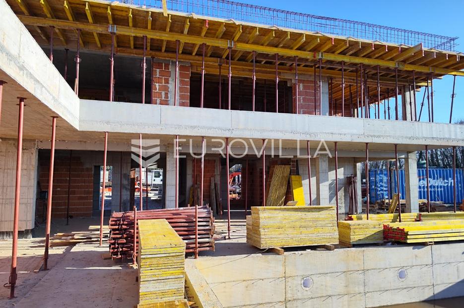 Kuća Na prodaju -  Kaštelir-Labinci