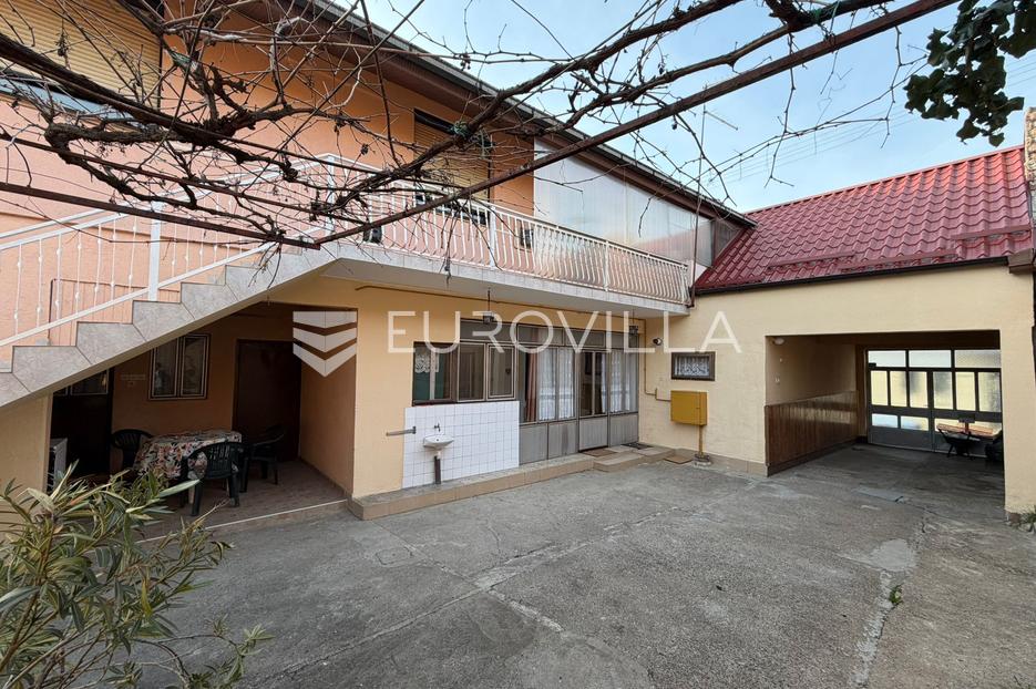 Maison À vendre - Osječko-baranjska Đakovo