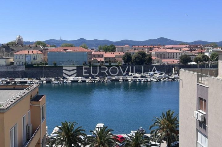 Flat for sale 59 m² – Branimirova Obala