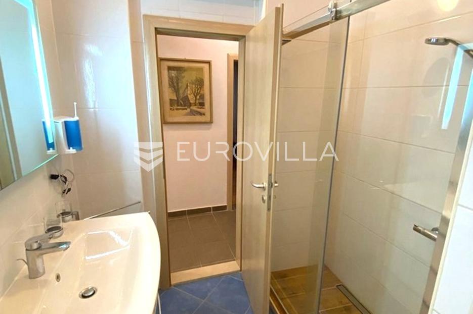 Flat For sale -  Selca